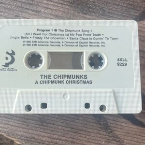 The Chipmunks A Chipmunk Christmas Cassette